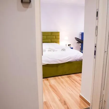 Center 12 - Way Apartment Tirana
