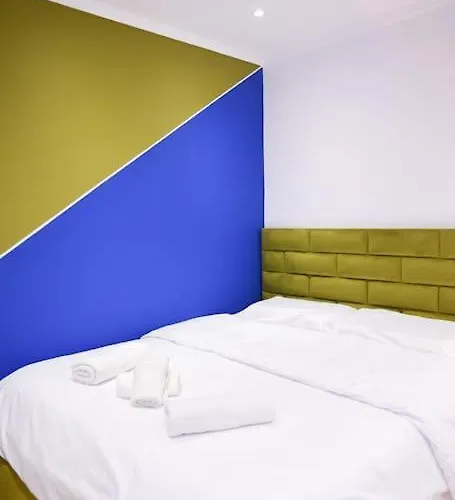 Matisse No12 - Center * Tirana